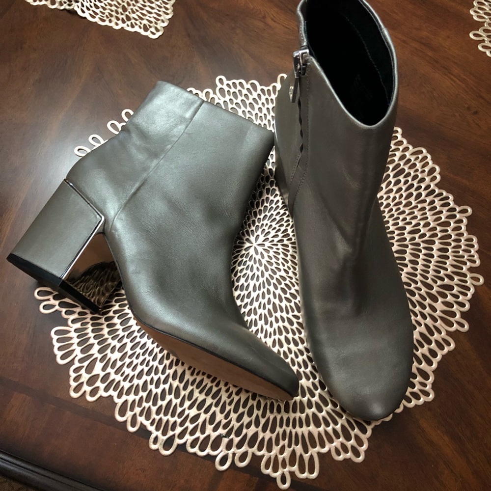 Kenneth Cole Reeve Bootie